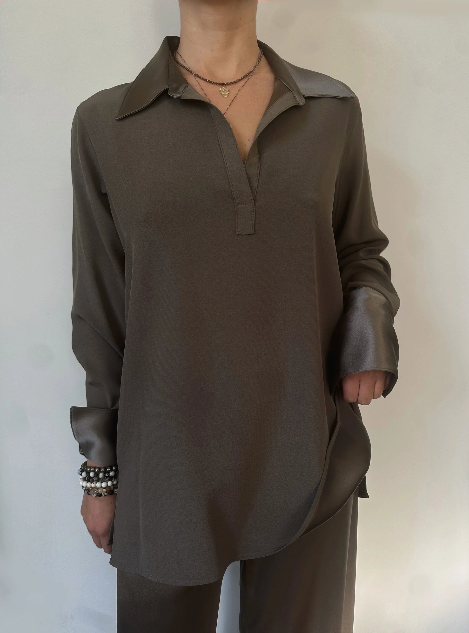 De Terre Top in Crepe Back Satin