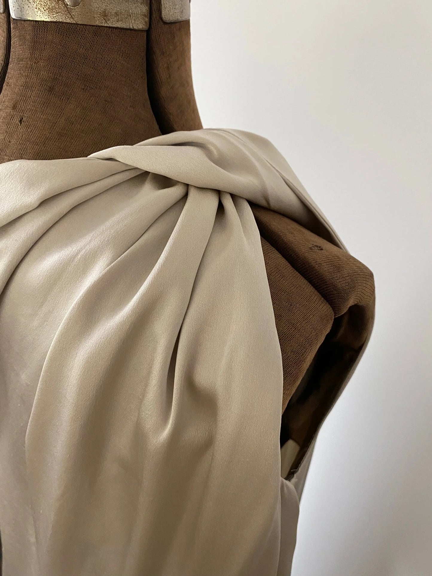 Paix Dress in Sand Washed Silk