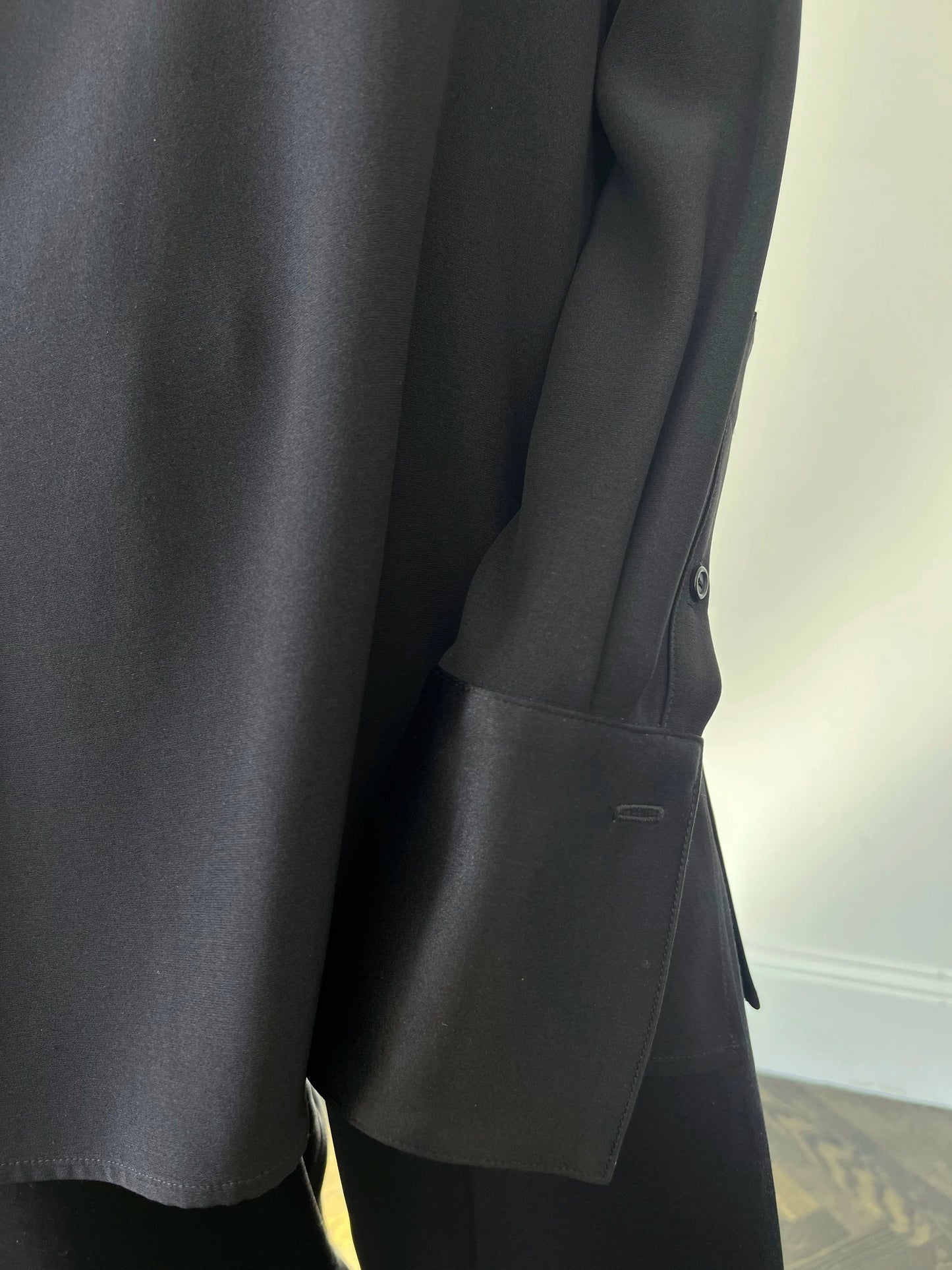 De Terre Top in Crepe Back Satin