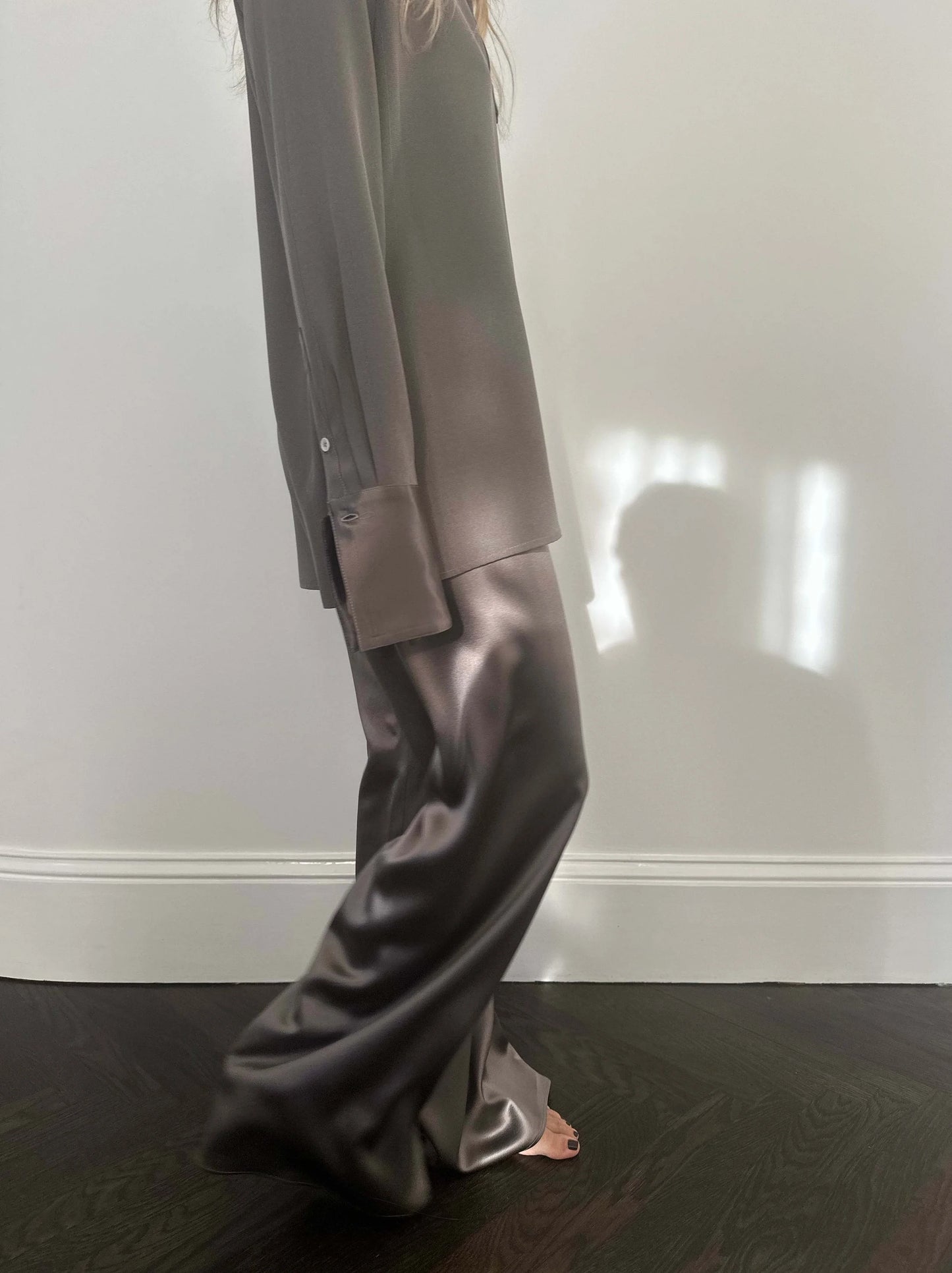 De Terre Pant in Crepe Back Satin