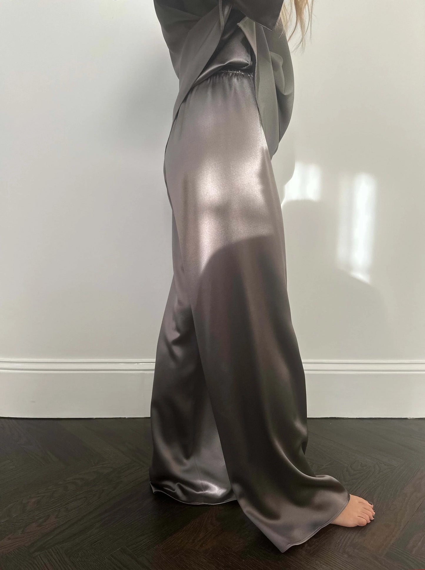 De Terre Pant in Crepe Back Satin