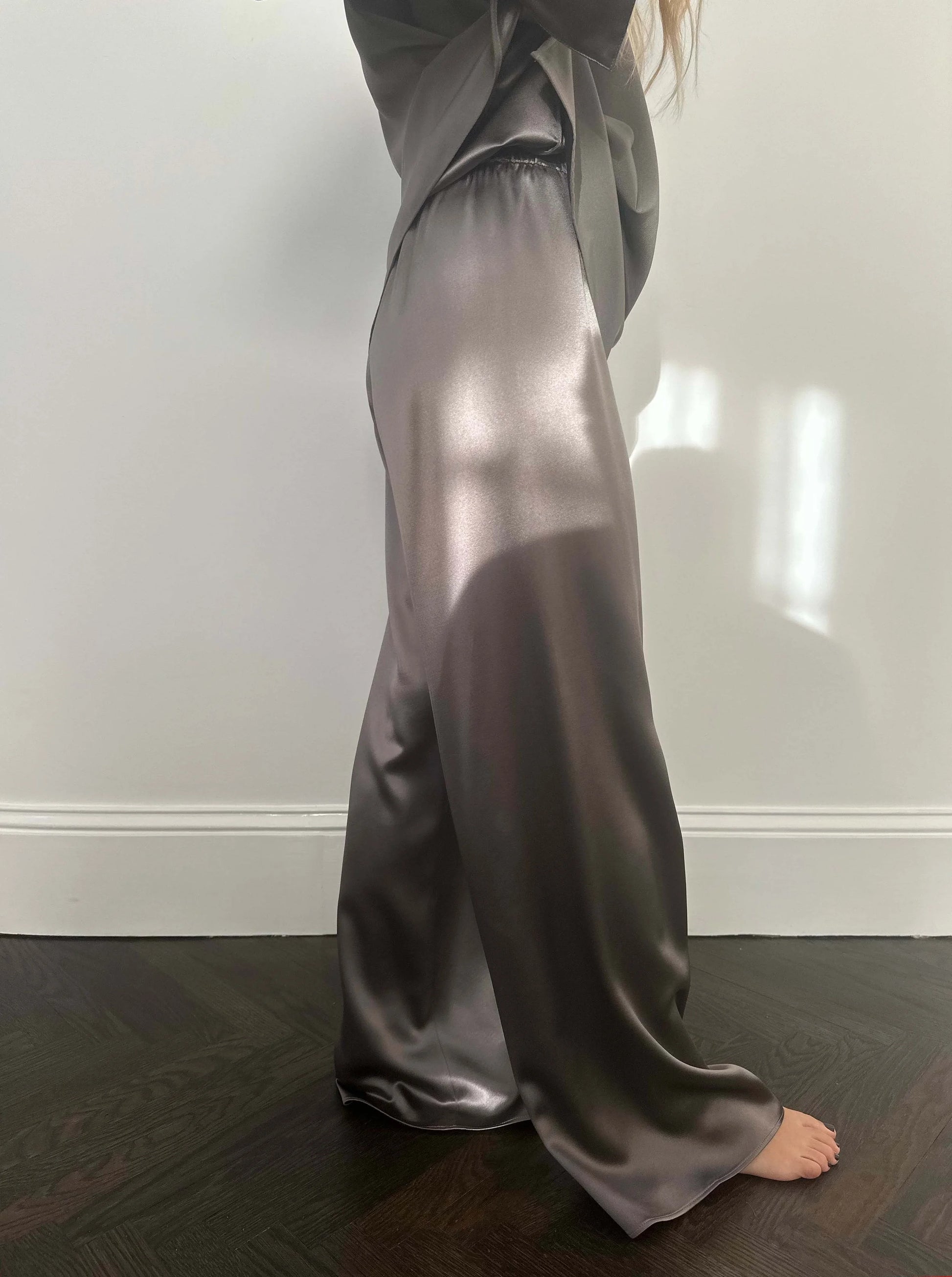 De Terre Pant in Crepe Back Satin